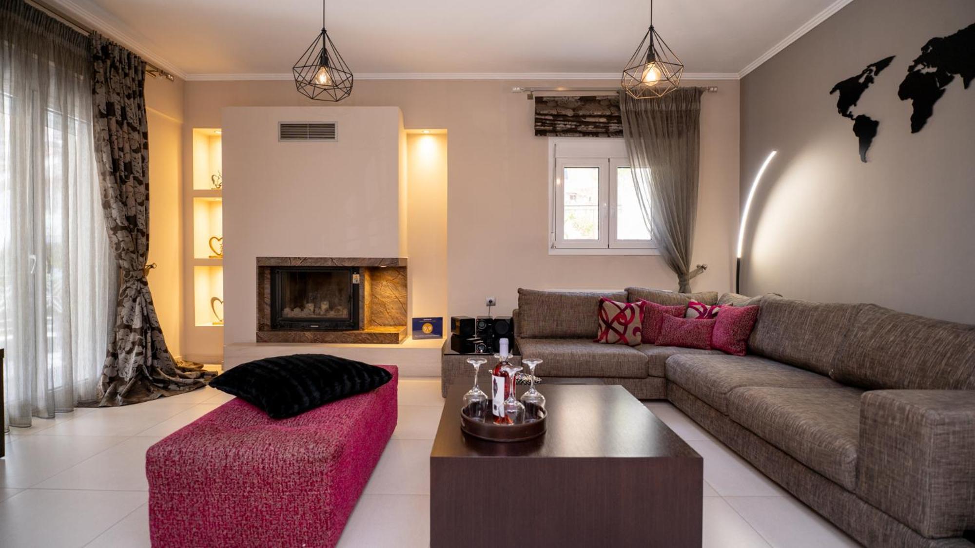 Mary'S Modern And Elegant Apartment กาลัมปากา ภายนอก รูปภาพ