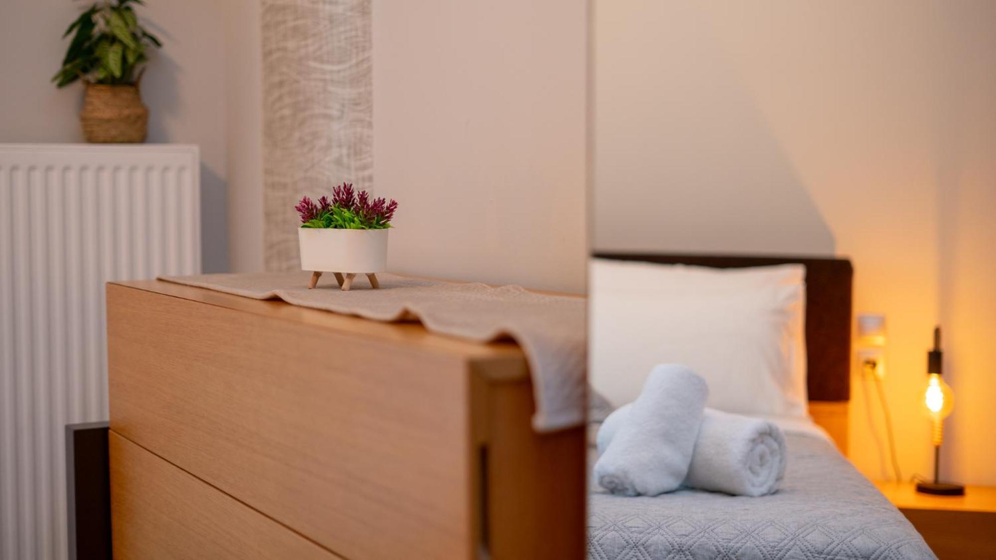 Mary'S Modern And Elegant Apartment กาลัมปากา ภายนอก รูปภาพ