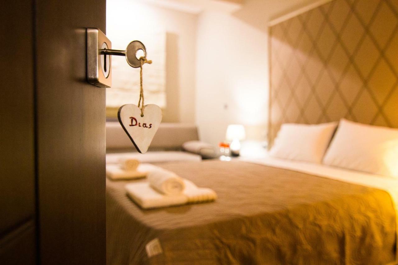 Mary'S Modern And Elegant Apartment กาลัมปากา ภายนอก รูปภาพ